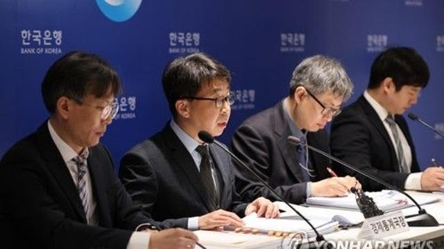 1분기 경제성장률 0.3…민간소비 덕에 역성장 피했다종합