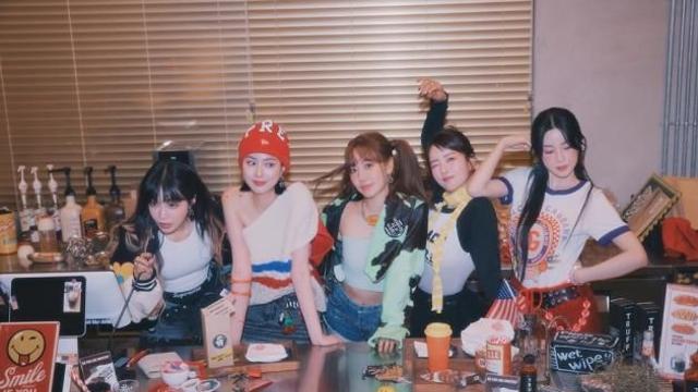 에이핑크…정은지 달라지는 건 회사 이름 뿐이다 이상한 말 듣지마
