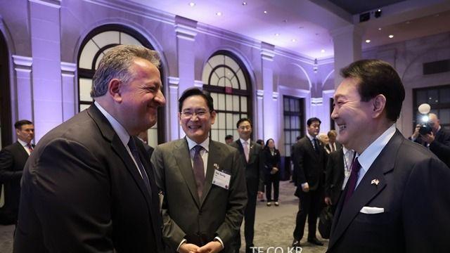 이재용 삼성전자 회장 귀국…美 출장서 글로벌 CEO와 연쇄 회동