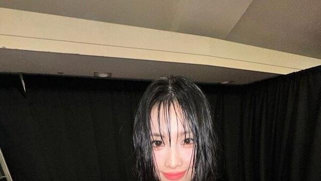트와이스 모모, 젖은 머리에 볼륨 몸매까지 아찔 섹시미