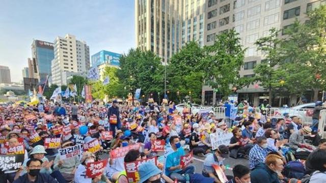 토요일 서울 도심 대규모 연등행렬·곳곳 집회