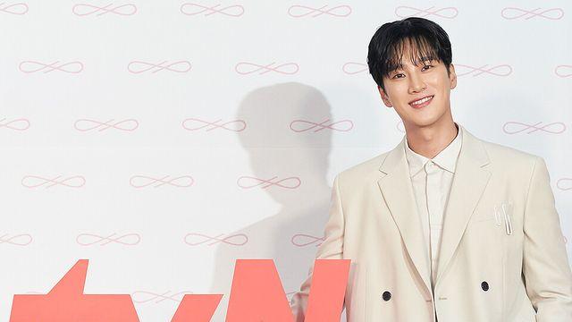 K포토 안보현, 시원 시원한 미소