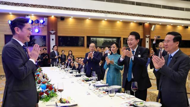 한·베 정상 만찬장서 알려진 이재용 생일…즉석에서 케이크·축하 연주
