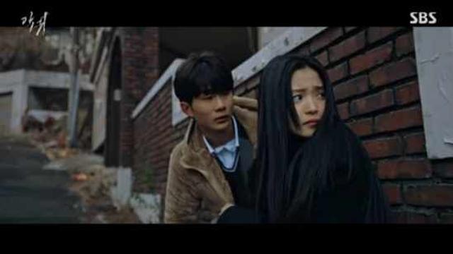 악귀 김태리, 따라다니며 보이는 귀신…정현우 왜 죽었어