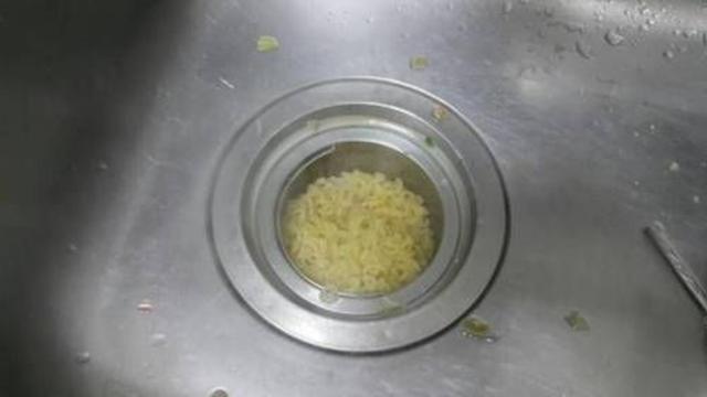 꿀팁짜파게티 물 쉽게 따르는 방법.jpg.jpg