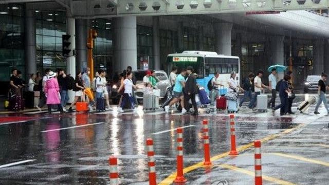 내일날씨 오전까지 전국 비…남부·제주 돌풍 동반 폭우