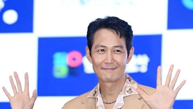 이정재, 무한 글로벌 행보…오겜2 보안 철저, 성기훈인 건 확실 엑s 이슈