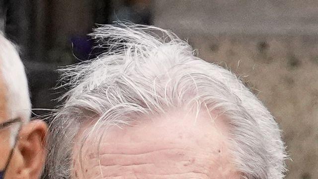 연예 미남 배우 알랭 들롱, 입주 도우미에게 정서적 학대 당했다