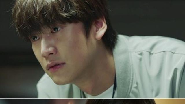 ‘오랫동안 당신을 기다렸습니다’ 나인우렌, 일촉즉발 ‘형제 취조실 맞대면’ 포착