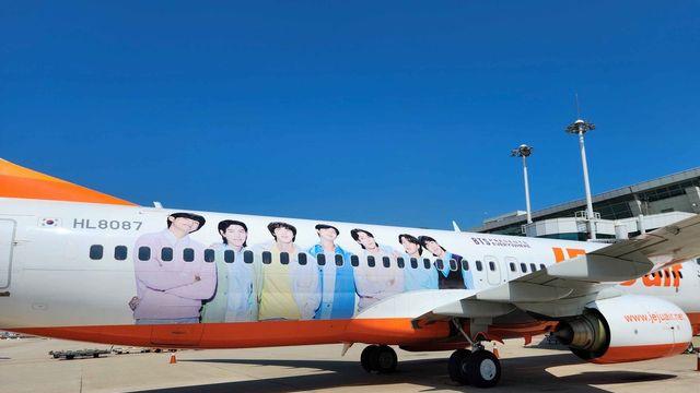 진실 HOT Weekly 제주항공 비행기에 ‘BTS’가 떴다