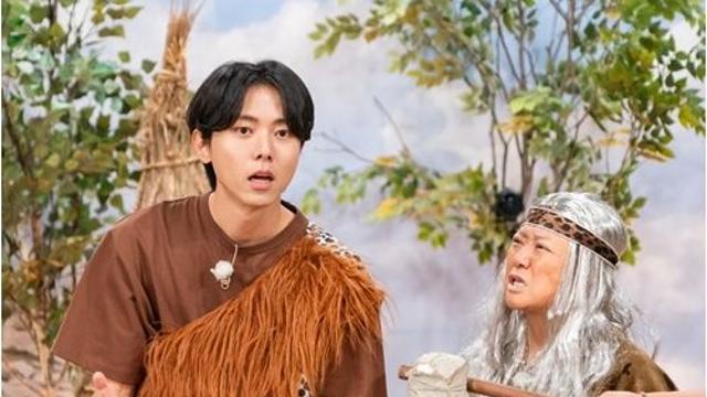 주우재 우영이 매트릭스 분장, 뭐 하는 놈인가 했다 홍김동전