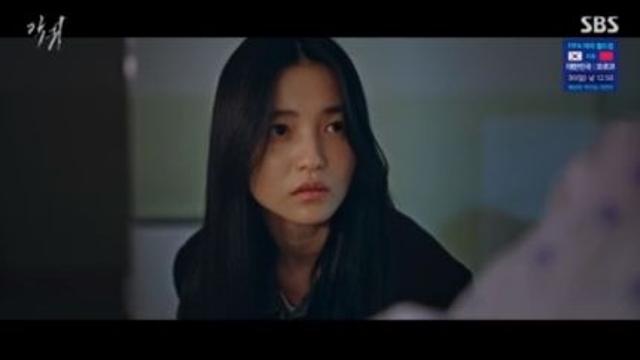 악귀 김태리, 끝났다 미소로 소름 엔딩…김해숙, 악귀에 죽임 당해