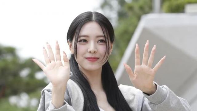 ITZY있지 유나, 아기 같은 얼굴에 그렇지 않은 몸매…여기는 막내가 먹여살린다★