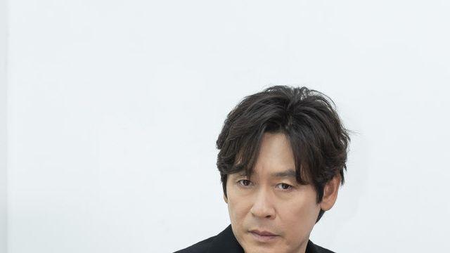 더 문 설경구 도경수에 비하면… 난 주둥이 액션 인터뷰②