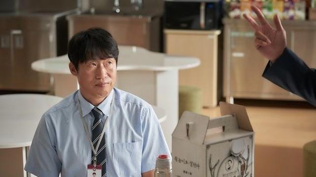 달짝지근해 7510 유해진, 김희선 만나고 달라진 극 J의 일상…유쾌한 스틸