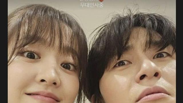 박보영, 장꾸 박서준 귀여운 콘유 부부…비주얼 합도 완벽