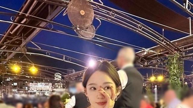 강민경 언니랑 십년만에 똑같은 식당 똑같은 자리, 변한거라고는…