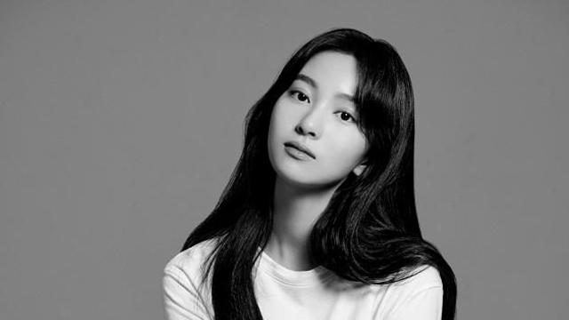 7번방 류승룡 딸 17세 갈소원 폭풍성장… YG서 공개한 역대급 변신한 근황