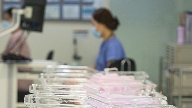 지난해 출생아 수 사상 처음으로 25만 명 아래로…역대 가장 적었다