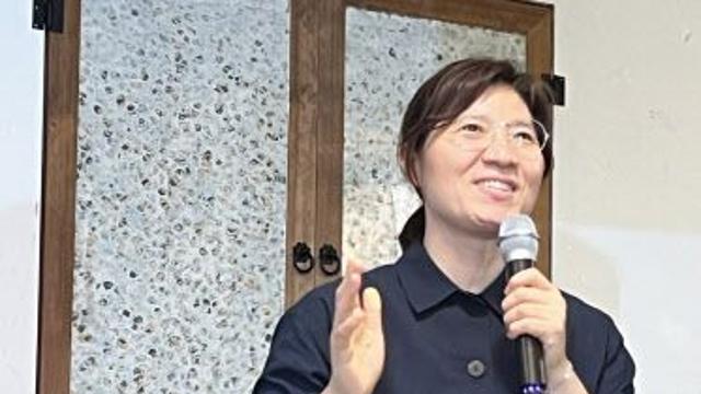 K관광을 세계인의 버킷리스트로 …장미란 차관이부진 위원장 ‘맞손’
