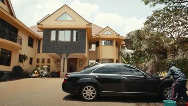 사장님이 팁을 무려 10달러 주셨다