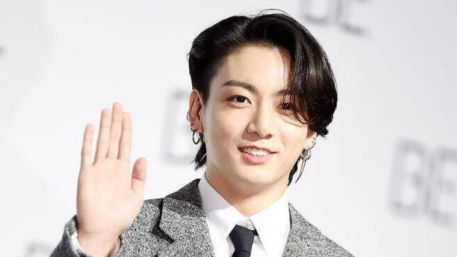 정국이 생일 폼 미쳤다…지민부터 글로벌 아미 이룬 축하 행렬 종합