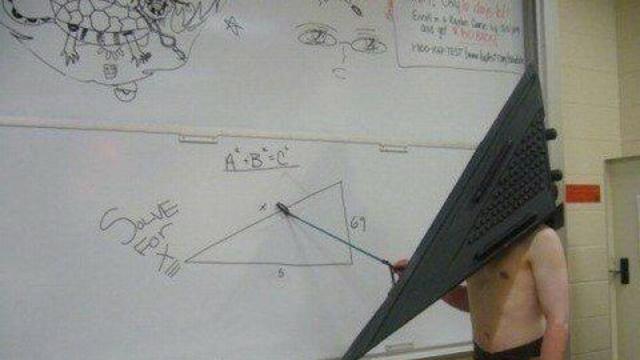 수학선생 ” 삼각형이란건 말이다..”