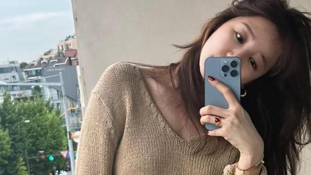 커피프린스 생각나네 윤은혜, 커피 거품 입술에 묻히고…맥심 모델 노리나