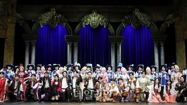 뮤지컬 삼총사 가족과 함께 관람하세요