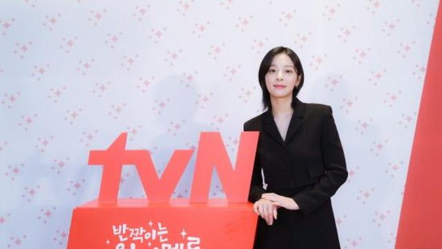 설인아 여신 뮤즈 그 시절 우리가 좋아했던 그 소녀 좋아 반짝이는 워터멜론