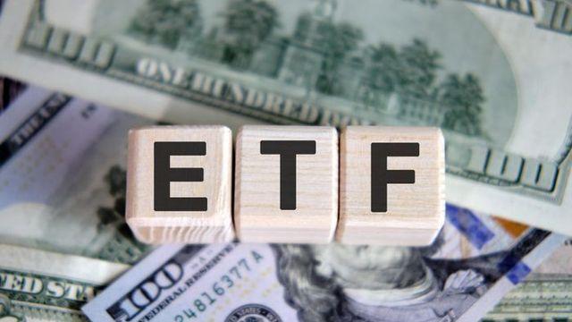 테마주에 불안한 증시…월배당·파킹형 ETF로 ‘뭉칫돈’
