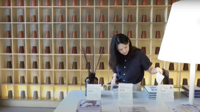 로컬 맛집부터 쇼핑까지 윤승아 따라 연희동 한 바퀴.list