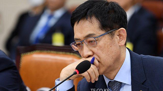 2023 국감 가계 부채 책임론에 김주현 진땀…정책 모순 아냐종합