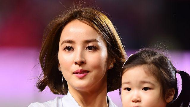 한혜진♥기성용 반반 닮은 딸 평범하게 살기 힘든 외모 옥문아들엑s 이슈