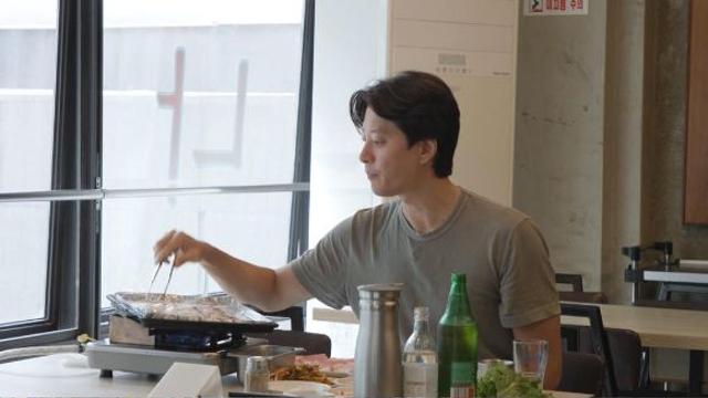 미우새 이동건, 돌싱라이프 최초 공개…낮술·혼술 반전 민낯