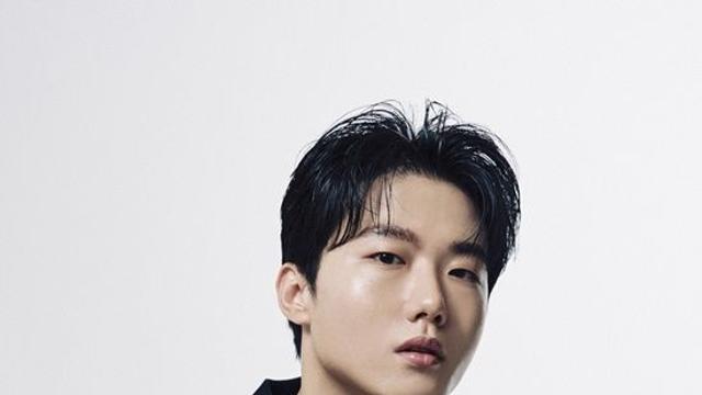 탑현, SNS 사칭 계정 경고 금전 요구 하지 않아