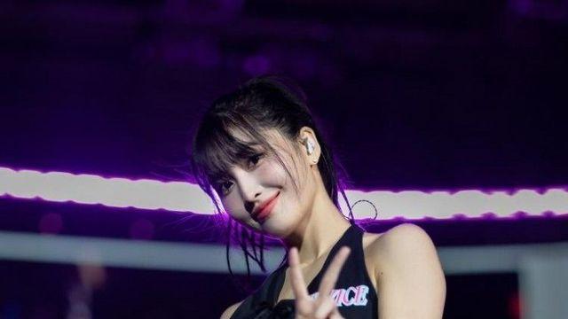 모모 (트와이스)