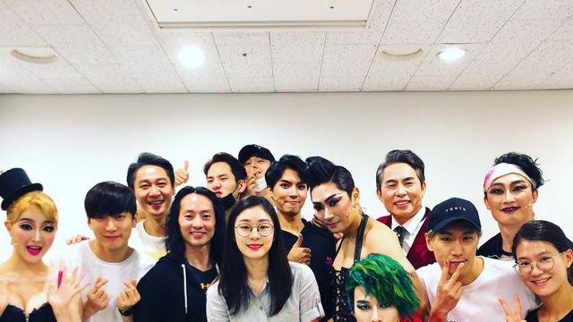 김연아 with 록키호러쇼 배우들⋯!