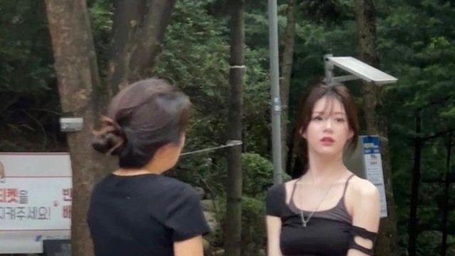 고윤정 길에서 찍힌 사진⋯!