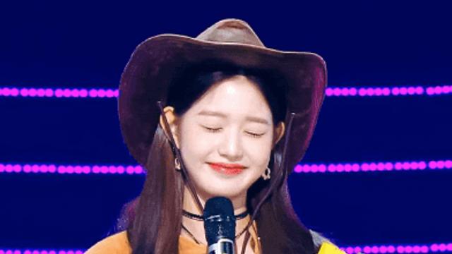 카우보이 보자 쓴 아이브 장원영⋯