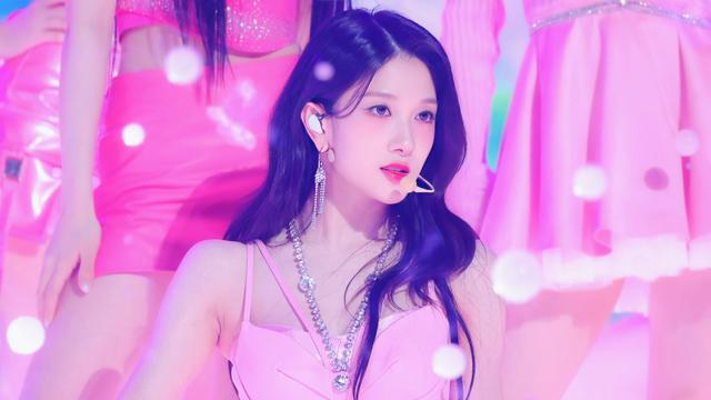 이서연 ㄷㄷㄷㄷ⋯