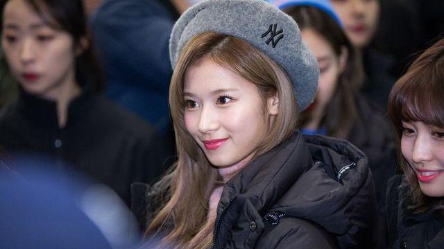 트와이스 사나
