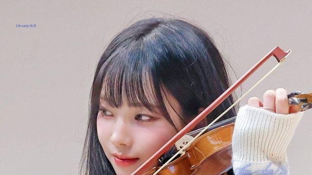 카리나 나홀로 팬싸인회⋯!