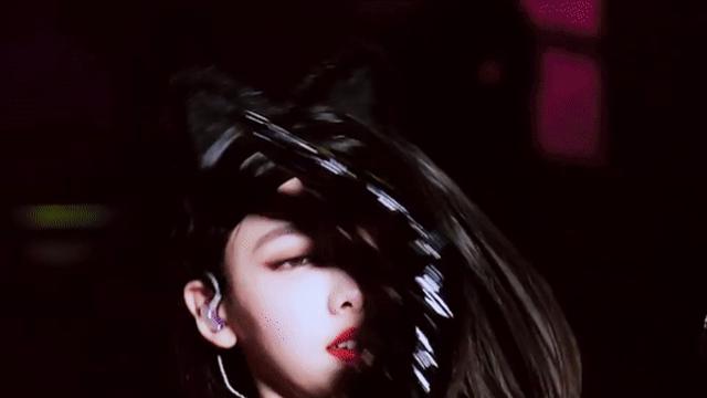 몸에 달라붙는 가죽 원피스 캣우먼 의상 트와이스 나연:)