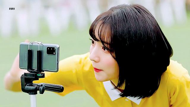 사진 찍어주는 유빈이!?