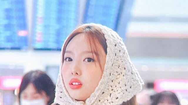 오늘자 트와이스 나연 공항 사진??!