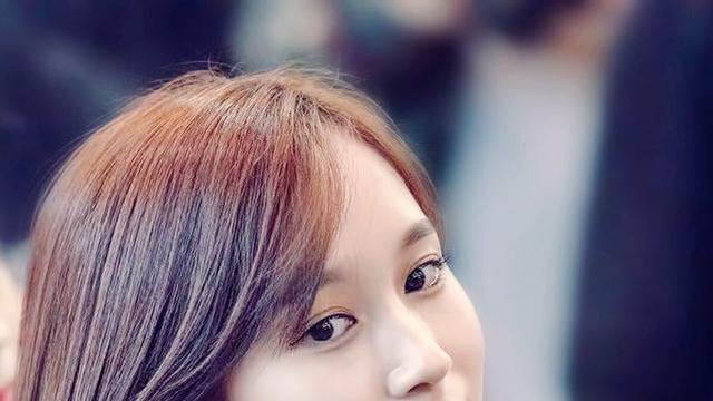 아주 예쁜 미나:)