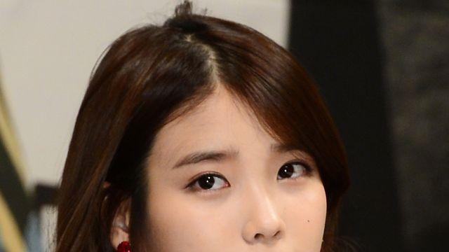 아이유 얼굴 분위기가 많이 달라졌네요!!!