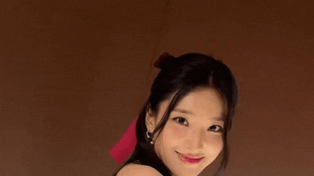 프로미스나인 이새롬.!?