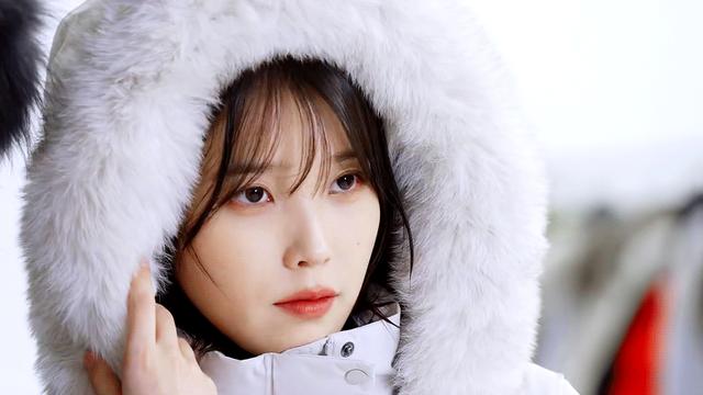 아이유 GIF⋯!